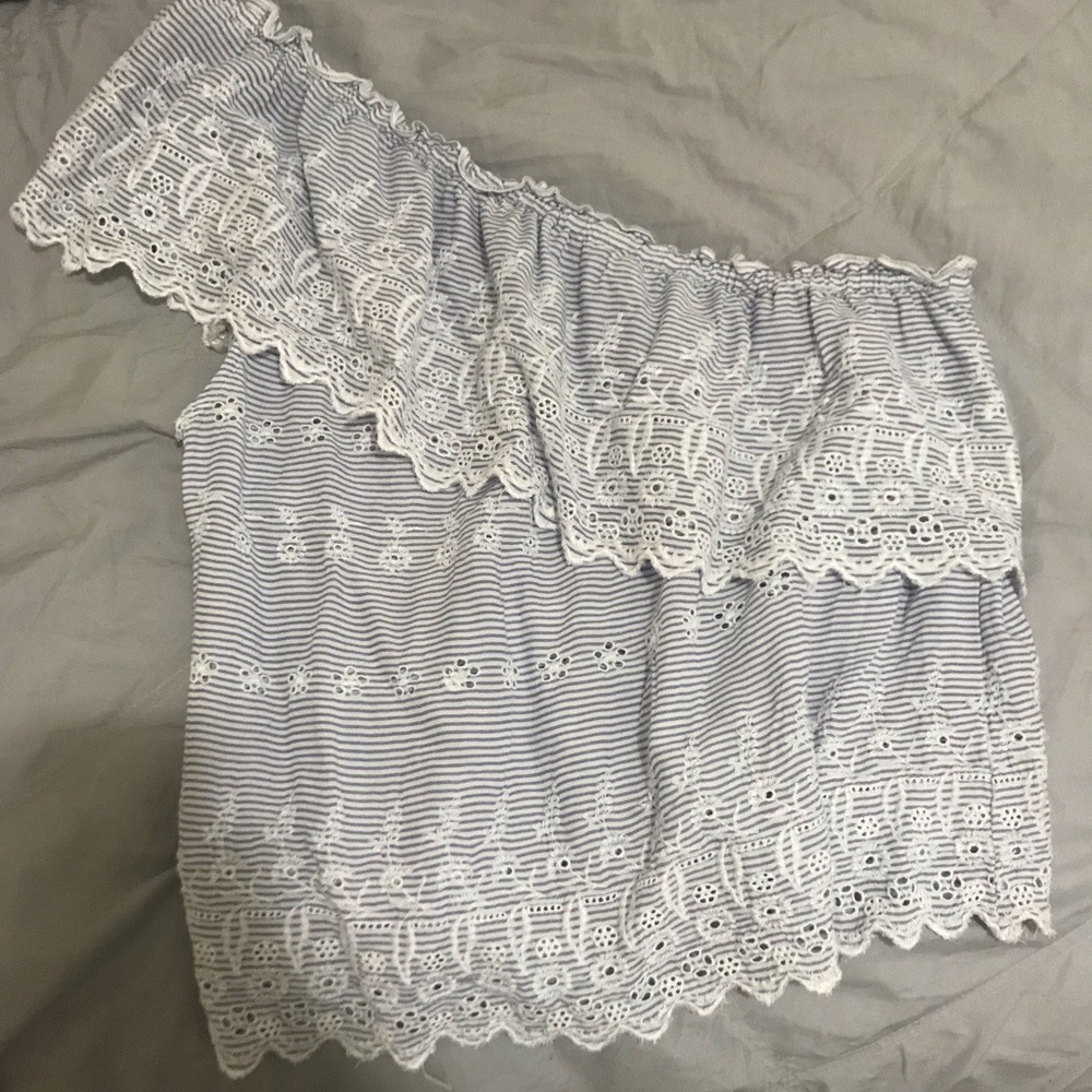 One shoulder summer shirt